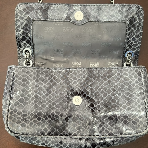 Michael Kors snake print bag - Picture 4 of 8
